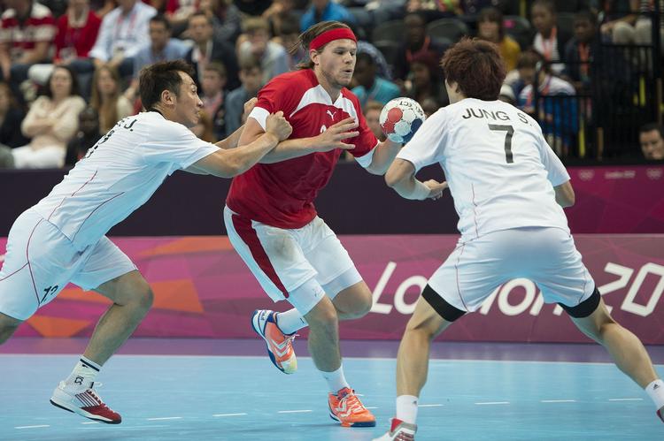 SVAGT. Hvis ikke Danmark spiller bedre i kvartfinalen end holdet gjorde mod Sydkorea, ryger det ud med et brag, spår Mikkel Hansen. 