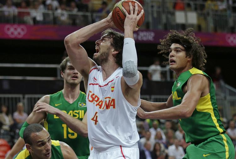 TABERe. Pau Gasol og resten af Spaniens baksetstjerner kunne overraskende ikke besejre Brasilien. 