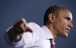 Afvisende. Præsident Barack Obamas kampagnestab afviser, at præsidenten kan bede om en Obamavenlig pengetank om at trække en reklame, der angriber Romney. Her taler Obama ved et valgarrangement i Leesburg, Virginia. 