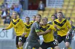 effektivt. Lasse Kryger (midt) scorede på en af de dødbolde, som sikrede Horsens sejren mod Elfsborg. 