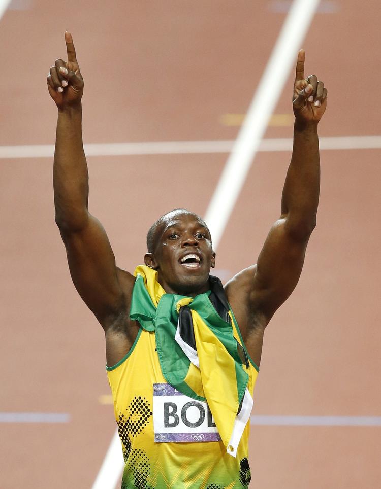 suveræn. Usain Bolt vandt 200 meterløbet med en pæn margin ned til sine to landsmænd på de næste pladser i OL-finalen. 