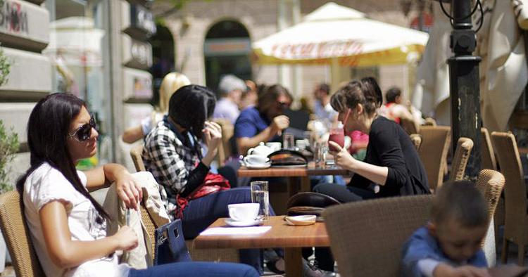 Historisk. Nyd en god kop kaffe i den gamle bydel i Beograd. 
