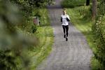 PARKTRÆNING. Træningen i de seneste uger har foregået i parkerne omkring Olympic Park for Jesper Faurschou. 