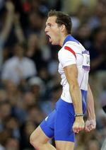 Guld. Franske Renaud Lavillenie vandt den olympiske finale i stangspring. 