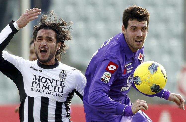 matchfixing. Emanuele Pesoli (tv) føler, andre har ødelagt hans liv med anklager om aftalt spil. 