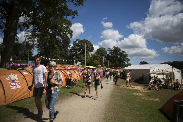 fredelig. Danmarks smukkeste festival er også fredelig. Ikke ét tilfælde af vold, har politiet noteret. 