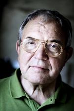 Memoir. Den tidligere PET-chef skriver lige til kanten af sin tavshedspligt. Nogle vil nok mene over stregen. 