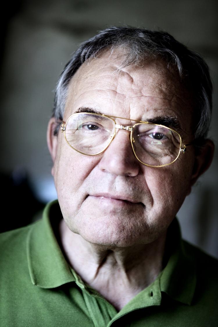 Memoir. Den tidligere PET-chef skriver lige til kanten af sin tavshedspligt. Nogle vil nok mene over stregen. 