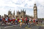 MARATON. 105 løbere stillede til start ved dagens maratonløb i London. 