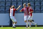 STJENRESKUD. Kasper Kusk (midten) og Lucas Andersen (th) var to af de helt store oplevelser i opgøret mellem AaB og Horsens. 