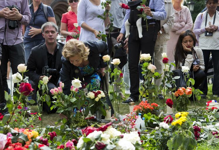 Sorg. På årsdagen for Breiviks terrorangreb mindedes nordmændene - og mange andre - de 77 ofre. 