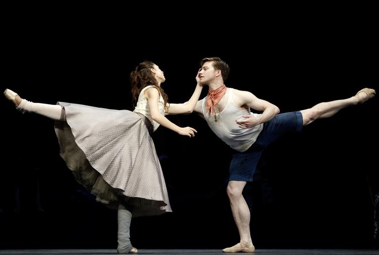 balletballade. De trængte dansere skal ikke regne med at få en hjælpende hånd fra Kulturminister Uffe Elbæk. 