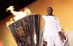 stopper. Fabrice Muamba var med til at løbe den olympiske ild helt frem til Londons olympiske stadion. 
