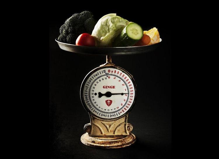 Afvejning. Hvad er sandt, og hvad er falsk blandt den mange verserende myter om sund kost? Tjek har taget pulsen på 10 af slagsen. 