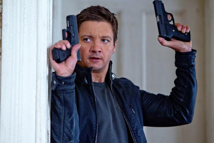 Røre. 'The Bourne Legacy' (billedet) fik biografpremiere i går. Når den er klar til at udkomme på andre platforme som dvd, vil det formentlig blive en af de film, som også vil kunne streames via nettet. 