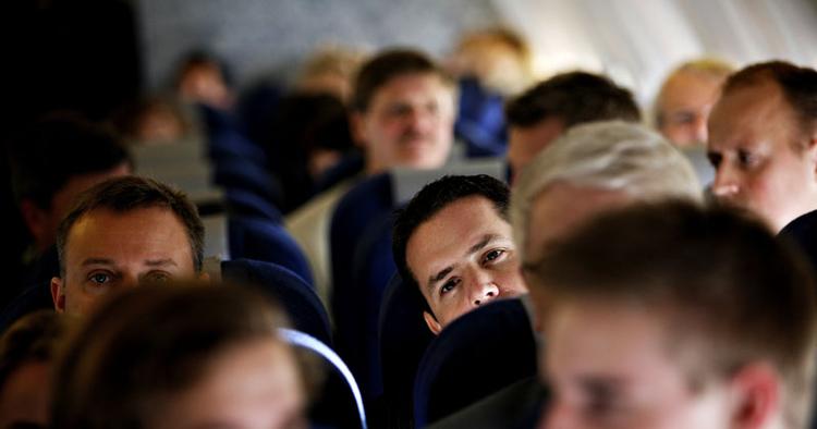 PLI. En flyvetur går som regel nemmere, hvis man tager hensyn til sine medflyvende. 