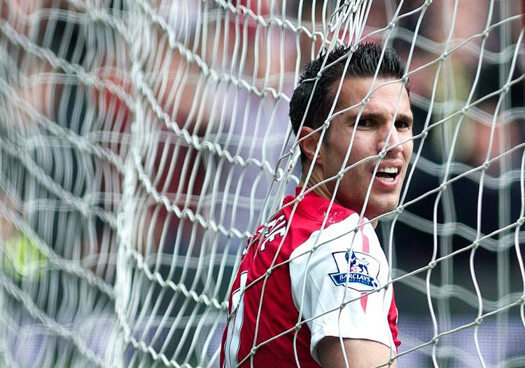 topscorer. Robin van Persie har skrevet under på en fire år lang aftale med Manchester United. 