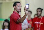 Overset. Rio Ferdinand er ikke inde i landsholdsvarmen hos Roy Hogdson, der endnu engang har valgt at se bort fra United-spilleren. 