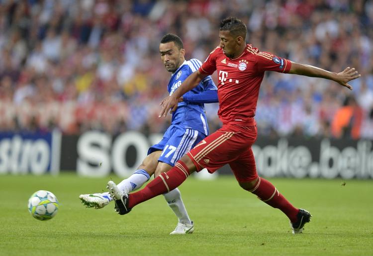 klubskifte. Jose Bosingwa (bagerst) var med til at vinde Champions League-finalen mod Bayern München. 