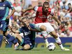 Nyindkøb. Lukas Podolski (til højre) forsøgte meget, men effektiviteten manglede. 