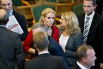 ulige. I løbet af få år er Danmark gledet fra en første- til en sjetteplads over de mest lige lande i Vesteuropa, og det skal statsministeren rette op på under den kommende finanslov, lyder kravet fra Enhedslisten. 