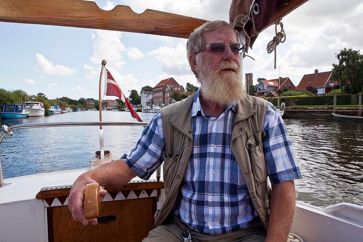 i rette element. Svend Tougaard er manden bag verdens første sælarium, og han elesker selv at færdes på havet. 