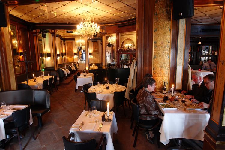 Forvandligt. Den mere end 200 år gamle restauration på Kgs. Nytorv genåbner snart som en McDonalds. 