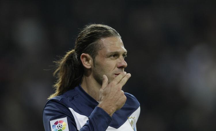 MÅLFARLIG. Forsvarsspilleren Martin Demichelis grundlagde med sit føringsmål Malagas sejr over Panathinaikos. 