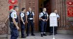 sigtelser. Politiet forventer flere sigtelser i den kommende tid. I går blev to unge mænd varetægtsfængslet for mordforsøg og trusler mod vidner. 
