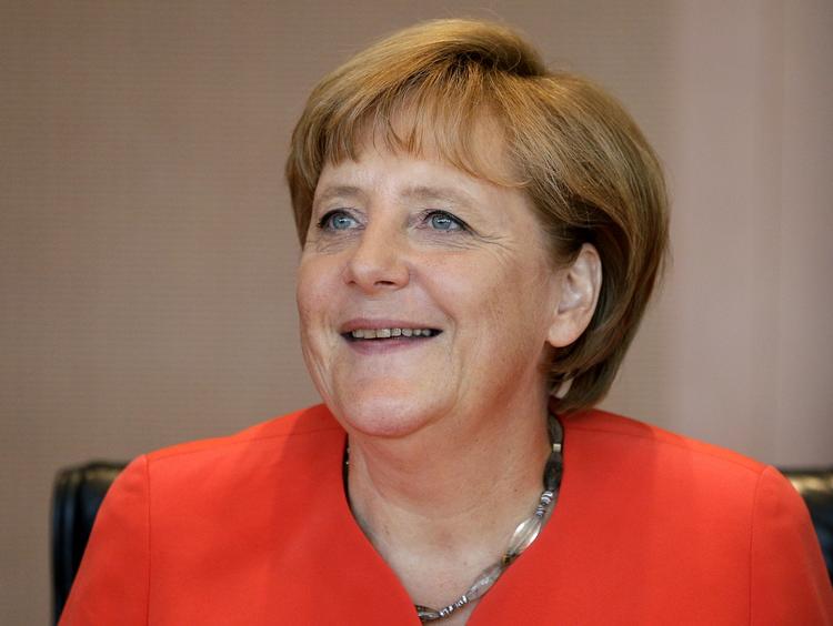 overskudsagtigTysklands kansler, Angela Merkel, har grund til at glæde sig. Europas største økonomi kan det, som få andre lande kan: skabe overskud. 