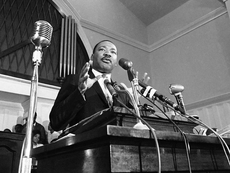 Forkæmper. Den 31-årige præst Martin Luther King taler i Atlanta i 1960. Samme år gav han et interview, som først er dukket op nu. 