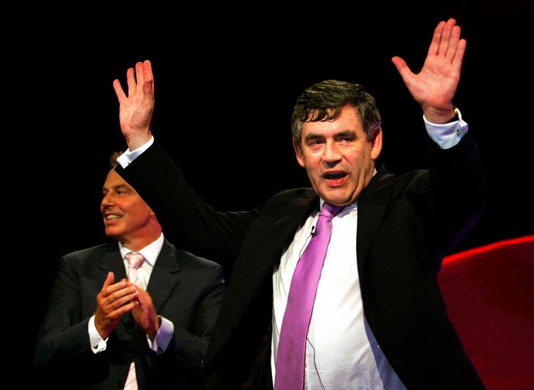 EKSTRALØN. Den tidligere premierminister Gordon Brown har tjent mere end 8 millioner danske kroner i de seneste 12 måneder for arbejde uden for parlamentet. 
