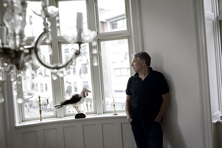 Filmstøtte. Kulturminister Uffe Elbæk forsvarer, at en film ikke fik filmstøtte af Det Danske Filminstitut, selvom en delbegrundelse for afslaget var, at filmen ville sælge dårligt i provinsen på grund af skuespillere med anden etnisk baggrund. (Arkivfoto) 