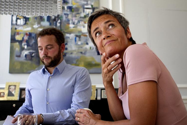 tilståelse. »Jeg vil gerne sige, at det er en ren tilståelsessag«, siger Margrethe Vestager 