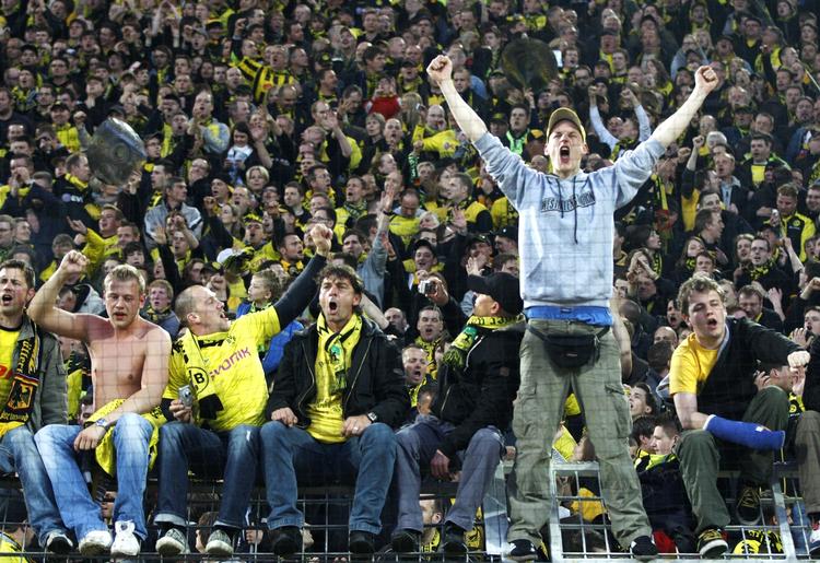 JUBEL. Borussia Dortmund har for anden sæson i træk vundet det tyske mesterskab. 