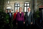 Statsminister Helle Thorning-Schmidt (S) sammen med sin mand Stephen Kinnock. Parret har i dag skrevet et læserbrev og fremlagt begundelsen for Skats afgørelse af deres skattesag. 