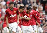 Sommerindkøb. Både Shinji Kagawa og Robin van Persie var på pletten i Manchester Uniteds 3-2-sejr over Fulham. 