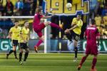 FIGHT. Der blev gået til den på Brøndby Stadion. 