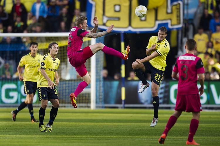 FIGHT. Der blev gået til den på Brøndby Stadion. 