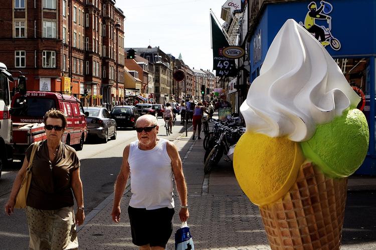 Præmaturt. Et folketingsmedlem fra Venstre raser over et nyt projekt, der skal mindske antallet af biler på Amagerbrogade. Før det overhovedet er sat på budgettet for Københavns Kommune. 