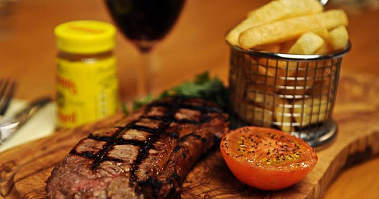 Mums. London har flere restauranter med god og ordentlig engelsk mad. 