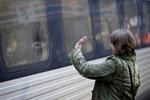 afsked. DSB kan vinke farvel til 300 millioner kroner, hvis regeringens finanslovsforslag bliver vedtaget. 