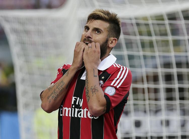 flugt. En af de tilbageblevne Milan-spillere,  Antonio Nocerino, græmmer sig over en brændt chance i weekendens nederlag til Sampdoria. 