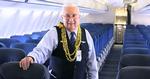 REKORD. Den 83-årige Ron Akana er kommet i Guinness Rekordbog for sine 63 år i tjenesten. 
