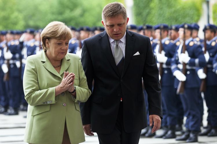 Forventninger. Slovkiets premierminister, Robert Fico, anser det for lige så sandsynligt, at eurozonen bryder sammen, som at den består. 