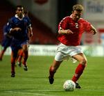 Spiller. Søren Colding fra hans tid på landsholdet, her i kamp mod Holland i Parken. 