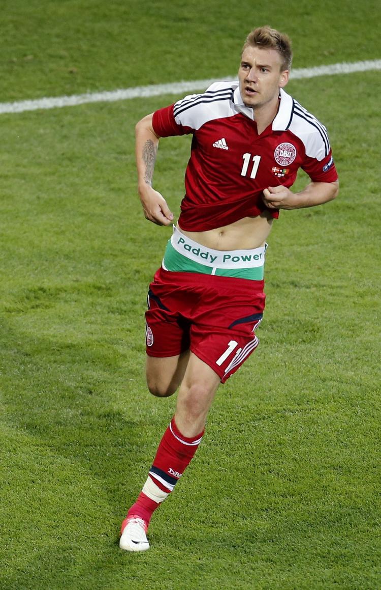 Fokus. Dagen efret skiftet til Juventus er Bendtner igen forsidestof. 
