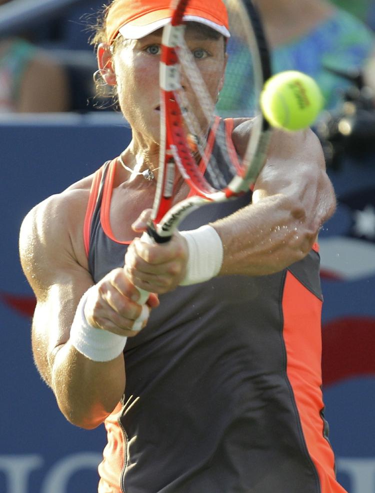 Arbejdsssejr. Stosur er en runde videre. 