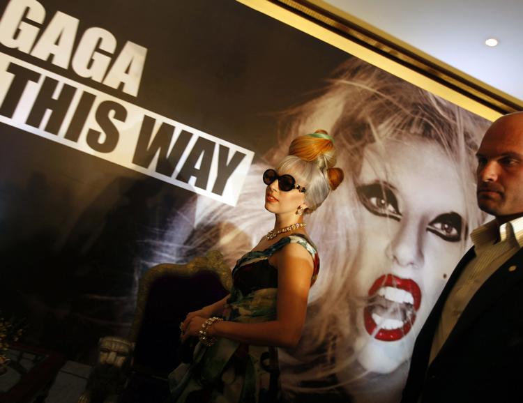 Koncert. Lady Gaga er i gang med sin nye turné, 'Born This Way Ball'. Her er hun i Dehli. 