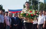 HELTEMODTAGELSE. Ramil Safarov hyldes i Azerbadjans hovedstad Baku efter at være blevet benådet fra sin ungarske drabsdom. 